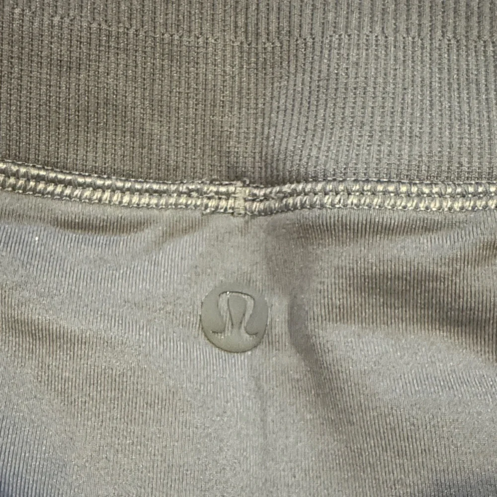lululemon athletica sleek gray
